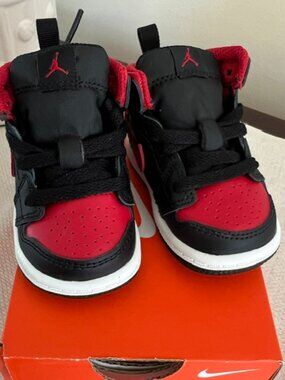 Kids' Toddler Air Jordan Retro Black/Varsity Red Black White DQ8425 067-Size3C